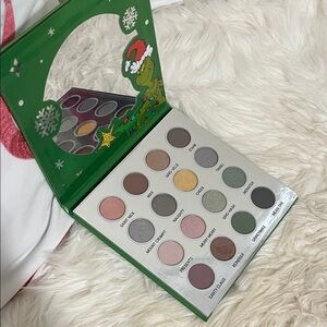 Green Eyeshadow Palette with Multiple Shades